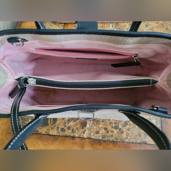 Dooney & Bourke Cream and Black Women's Bag - Picture 8 of 12